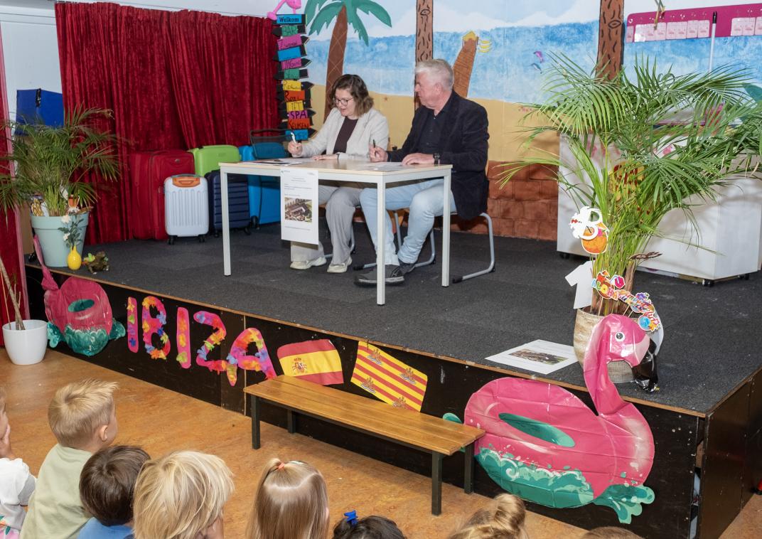 Ondertekening bouw Kromme Draai Ammerstol