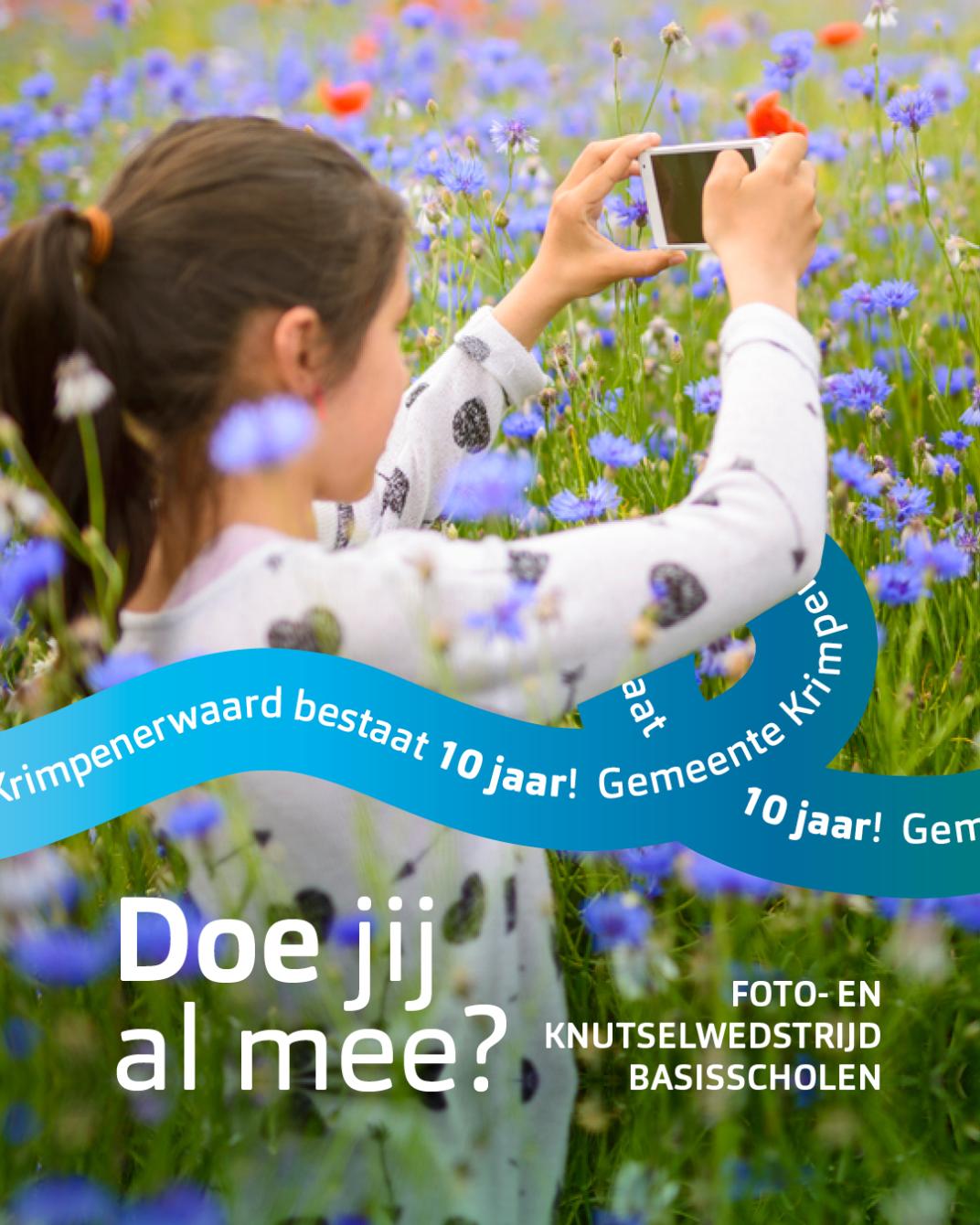 Meisje in bloemenveld met de tekst: Foto- en knutselwedstrijd basisscholen. Doe jij al mee?